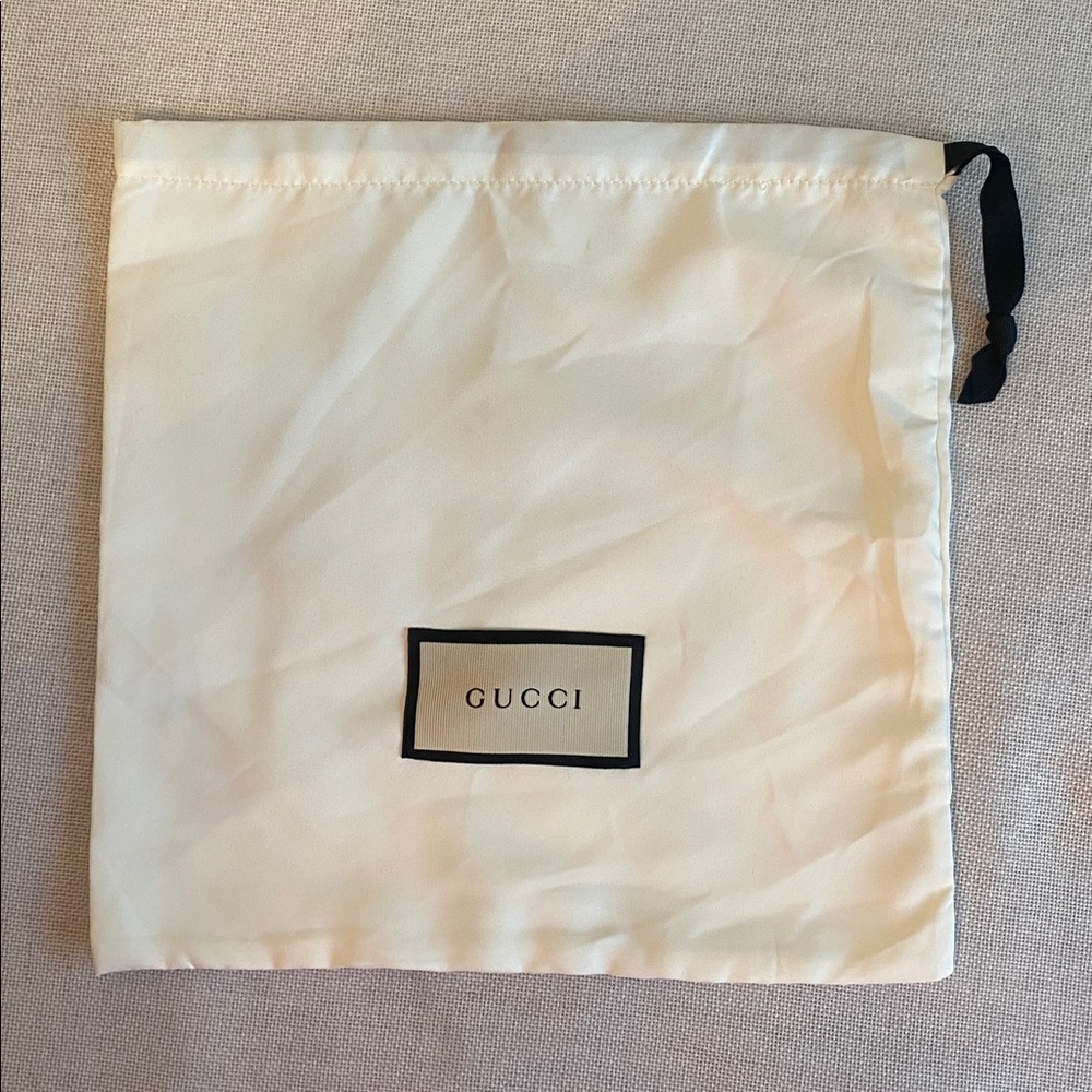 Gucci • Drawstring Dust Bag